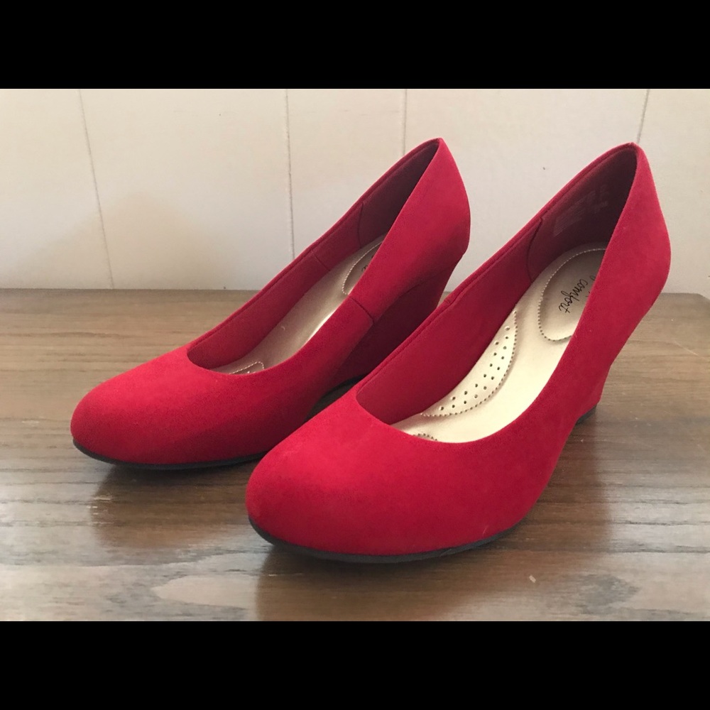 Red, faux suede, wedge. NWOT
